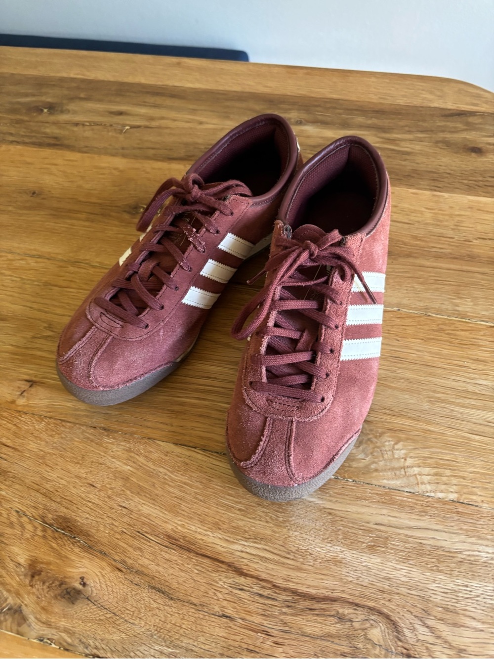 adidas women’s Maroon Suede Sneakers with White Stripes. Women size 9 - Picture 2 of 5